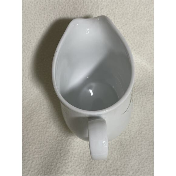 Beautiful Corning Blue Dusk Flower Designed Handled Gravy Boat - Picture 4 of 7